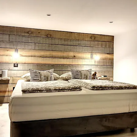 Moderne Avec Piscine Apartmán