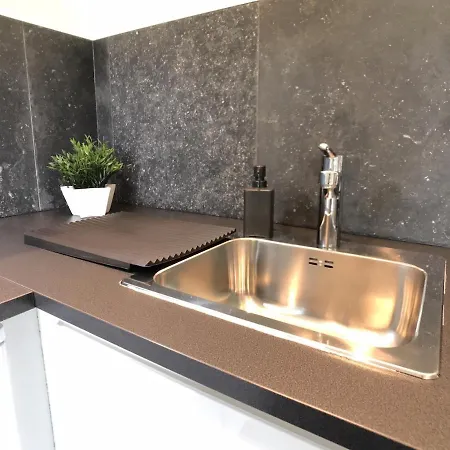 Moderne Avec Piscine Apartment Solaro