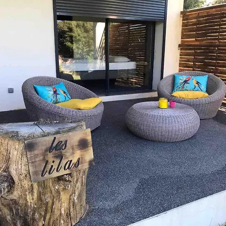 Moderne Avec Piscine Apartment