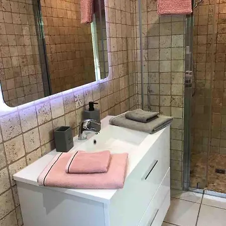 Apartment Moderne Avec Piscine