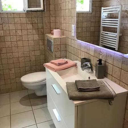 Moderne Avec Piscine Apartment